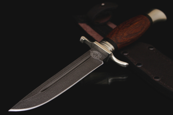 Финка НКВД, клинок ХВ-5 (Алмазная). Рукоять мельхиор, дерево Зебрано.